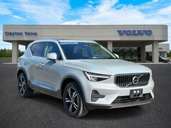 2025 Volvo XC40