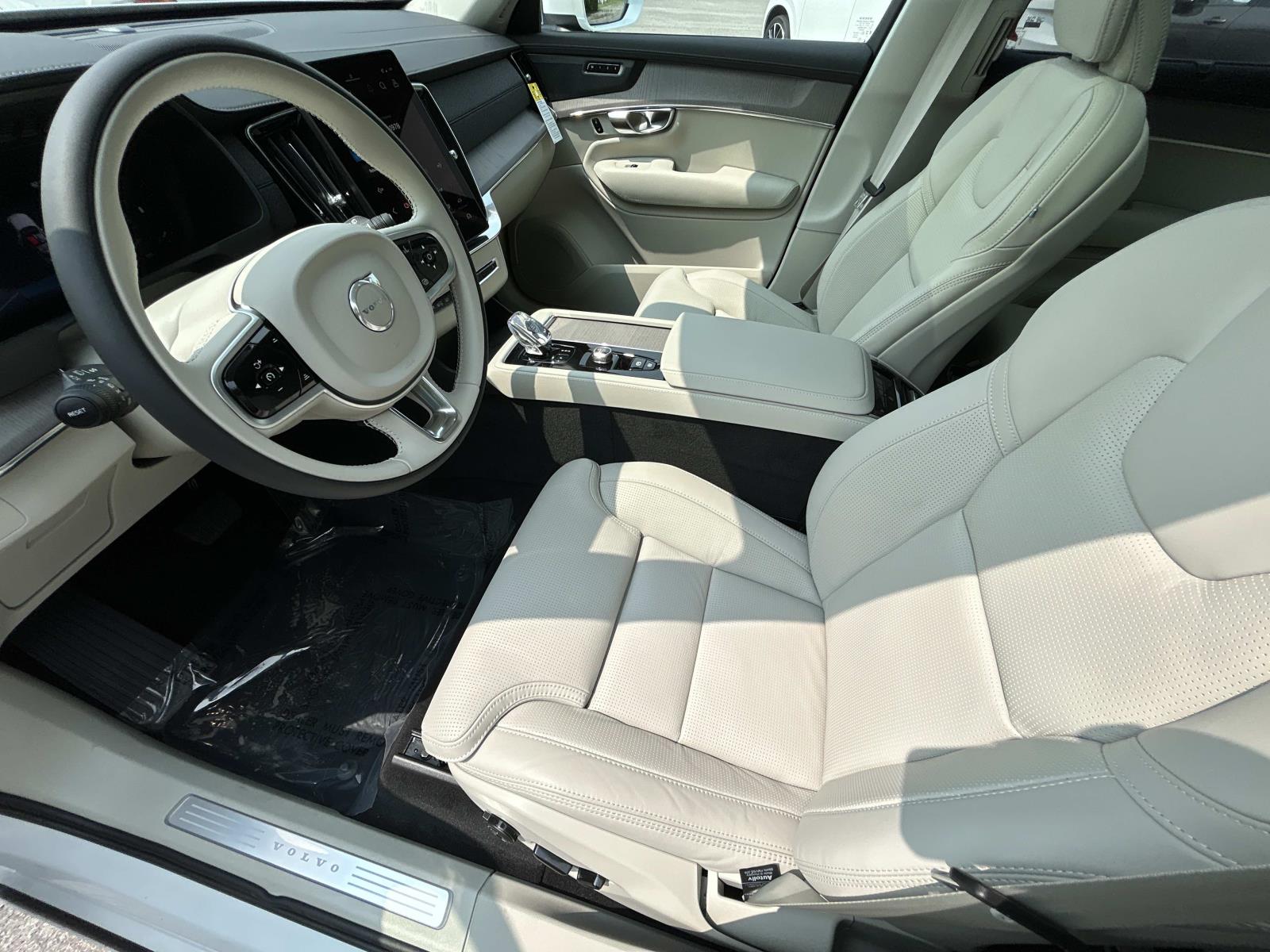 2026 Volvo XC90 Ultra - Photo 10