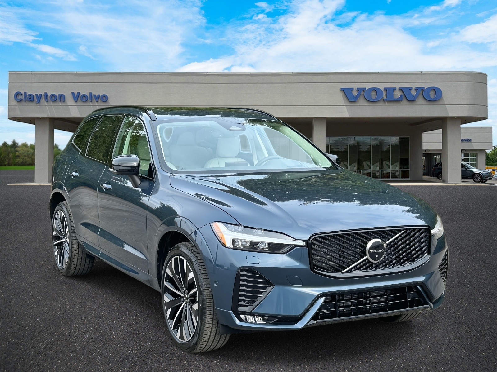 2026 Volvo XC60 Ultra's photo