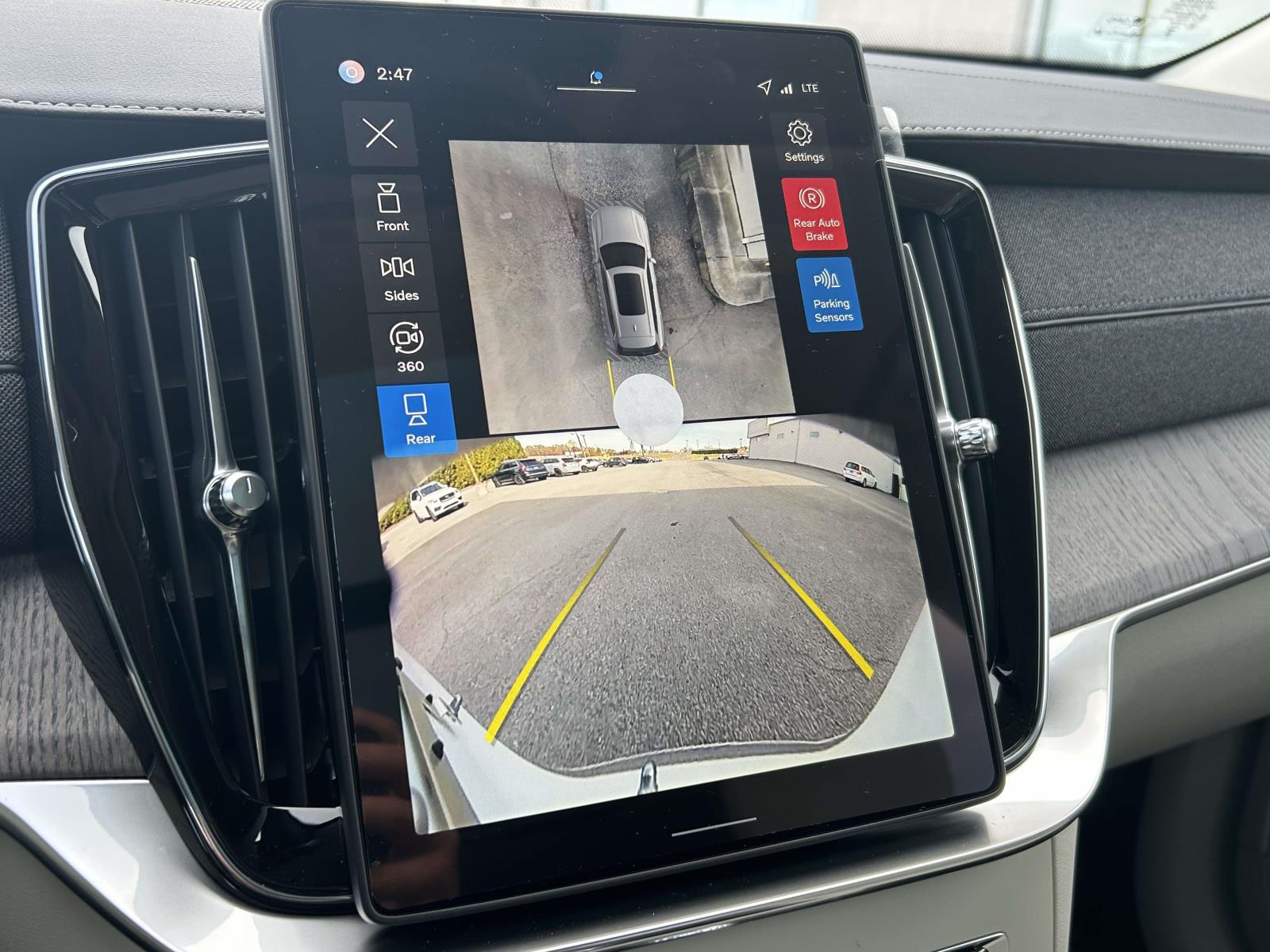 2026 Volvo XC90 Ultra - Photo 29
