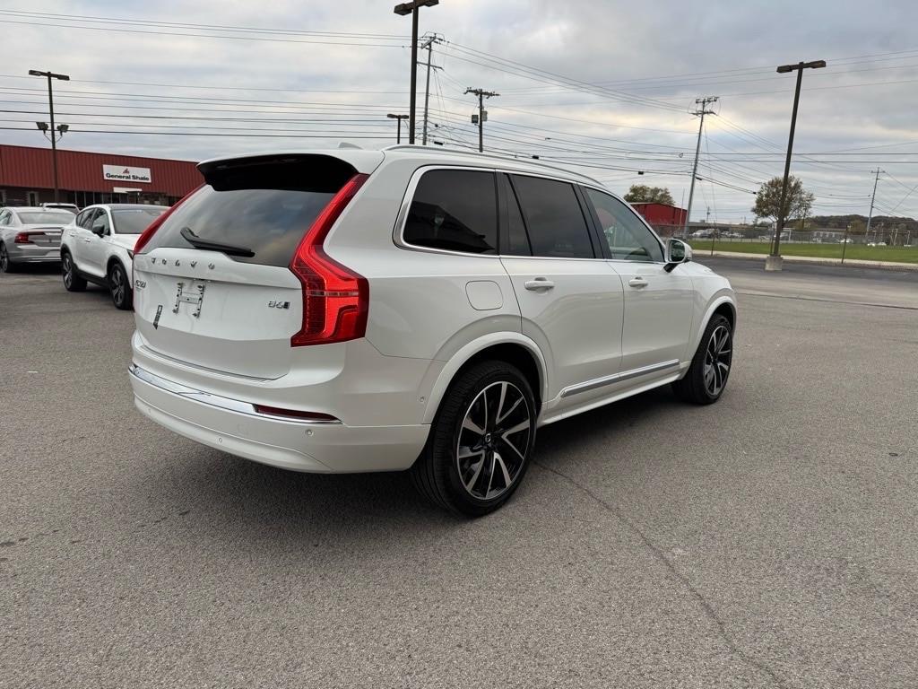 2025 Volvo XC90 Plus AWD photo 3