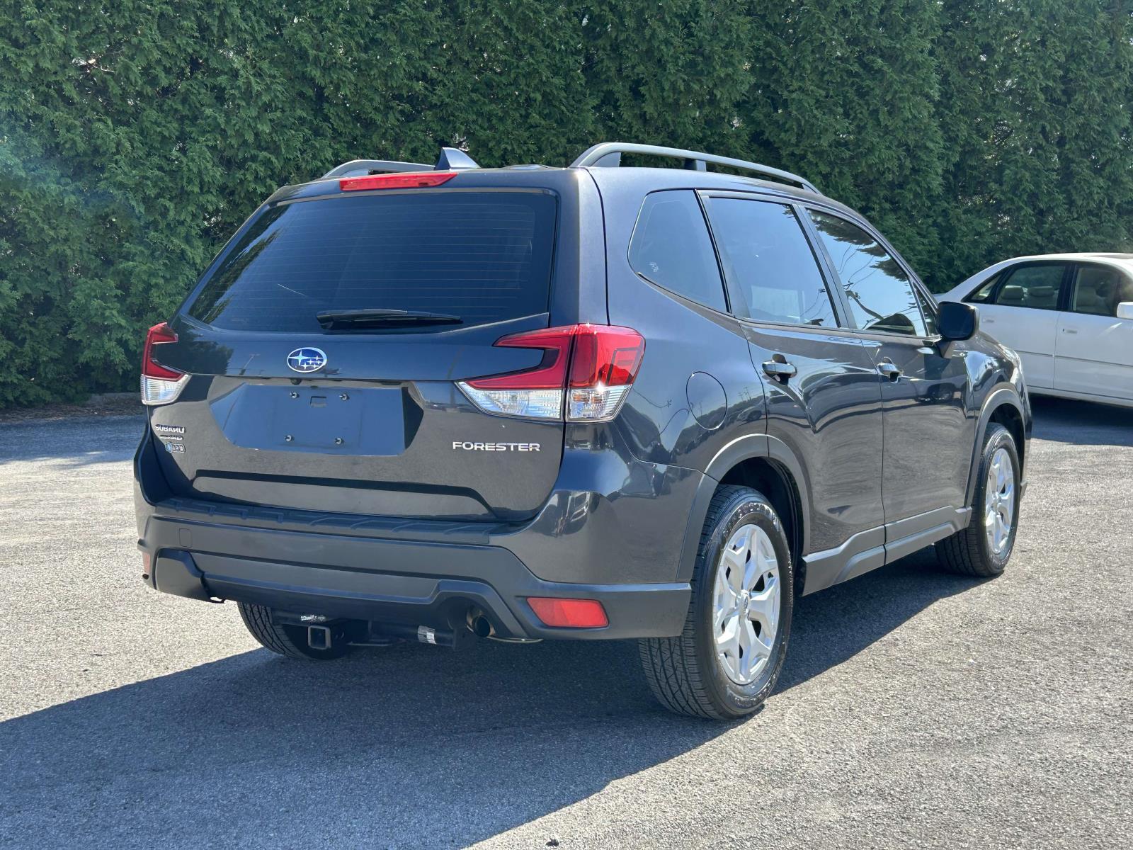 2019 Subaru Forester 2.5i photo 2