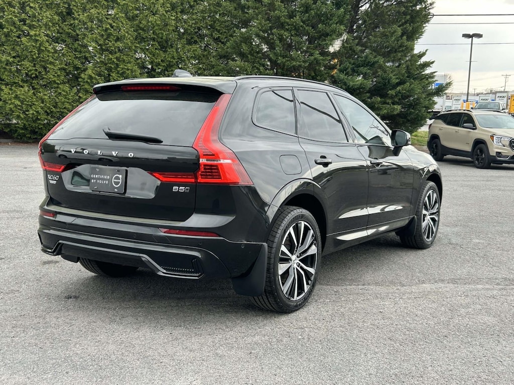 Certified 2024 Volvo XC60 B5 AWD Plus Dark Theme Sport Utility
