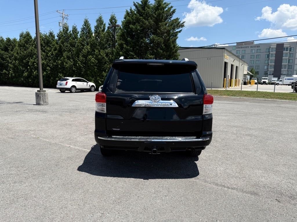 2013 Toyota 4Runner SR5 photo 4