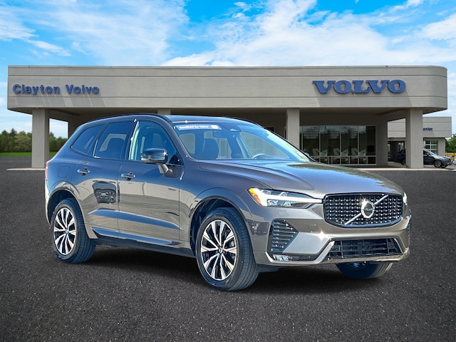 2024 Volvo XC60 B5 AWD Core Dark Theme All Wheel Drive