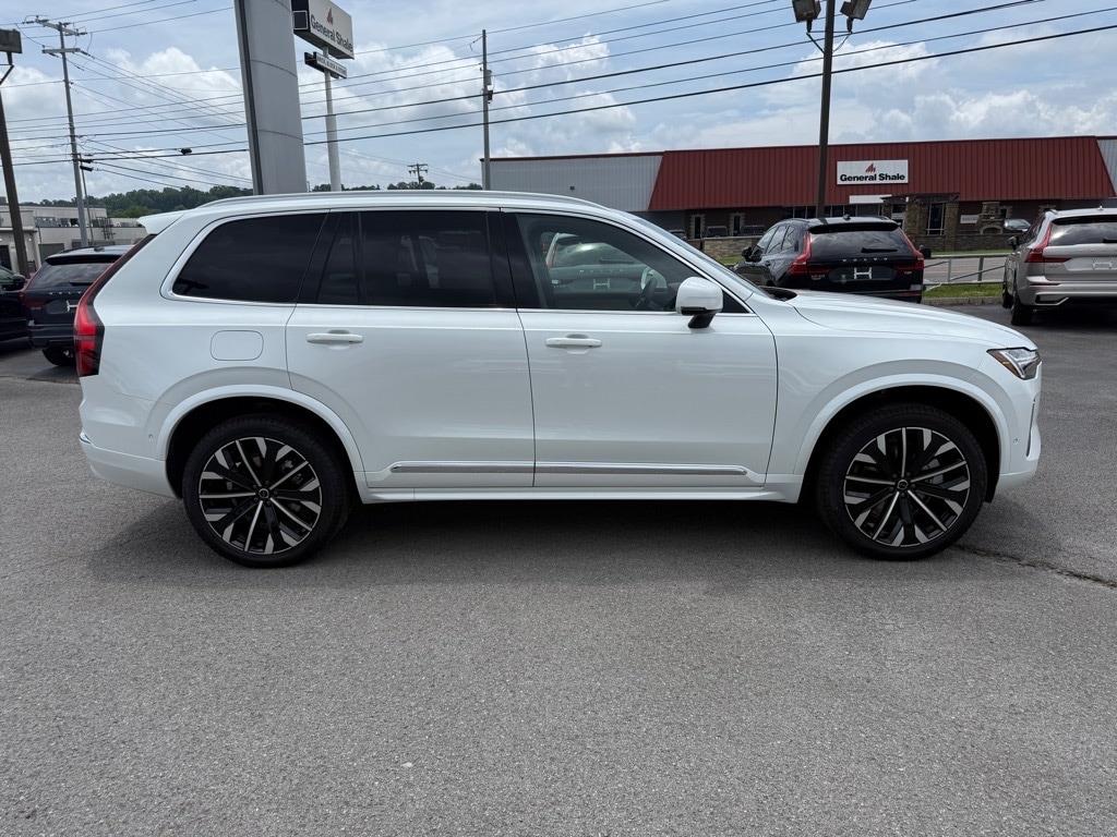 2025 Volvo XC90 Plus photo 2