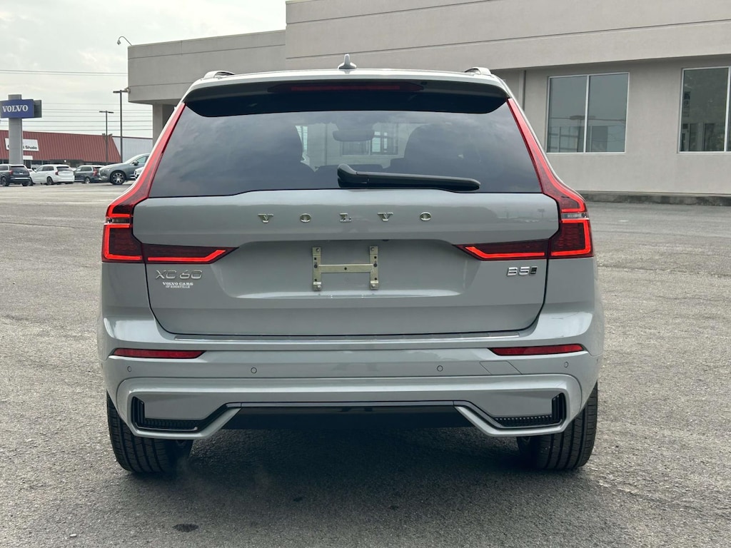 New 2026 Volvo XC60 B5 Plus SUV