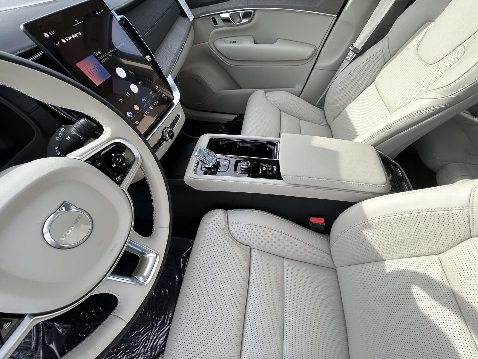 2026 Volvo XC90 Ultra - Photo 10