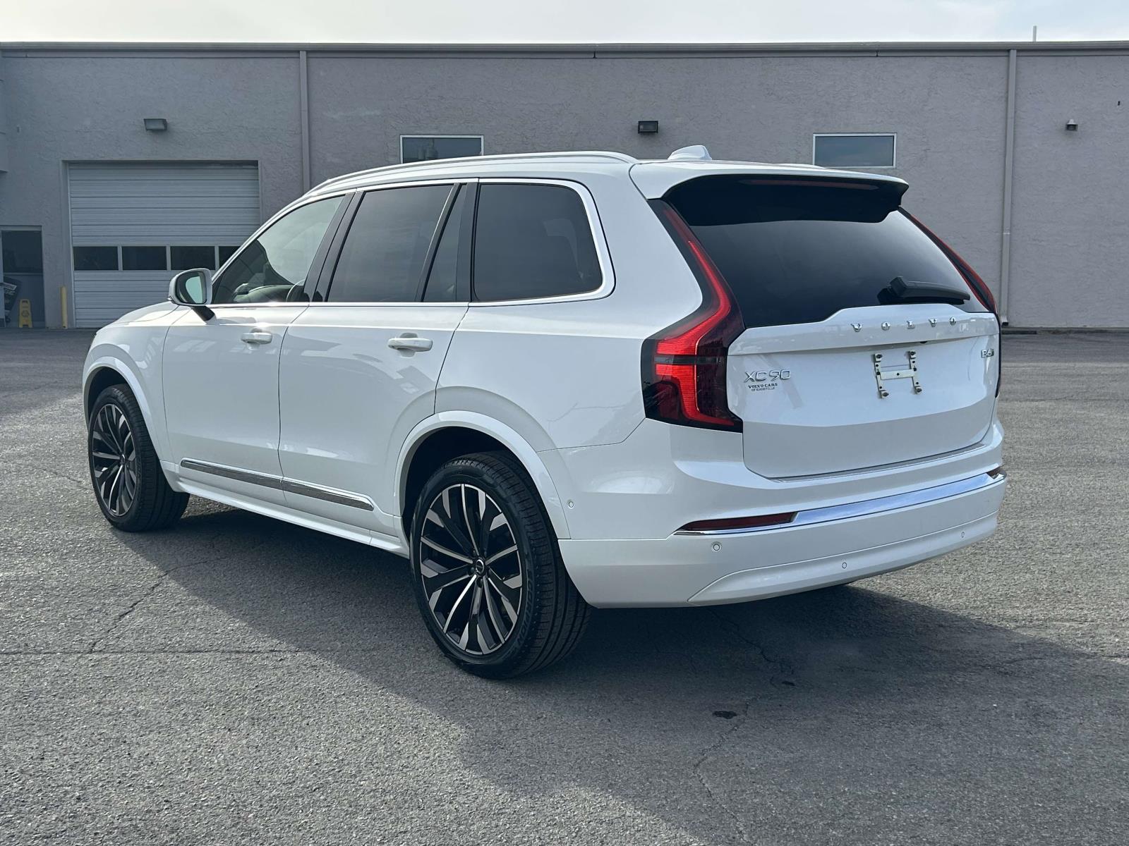 2026 Volvo XC90 Ultra - Photo 5