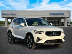 2024 Volvo XC40 B5 AWD Plus Bright Theme All Wheel Drive