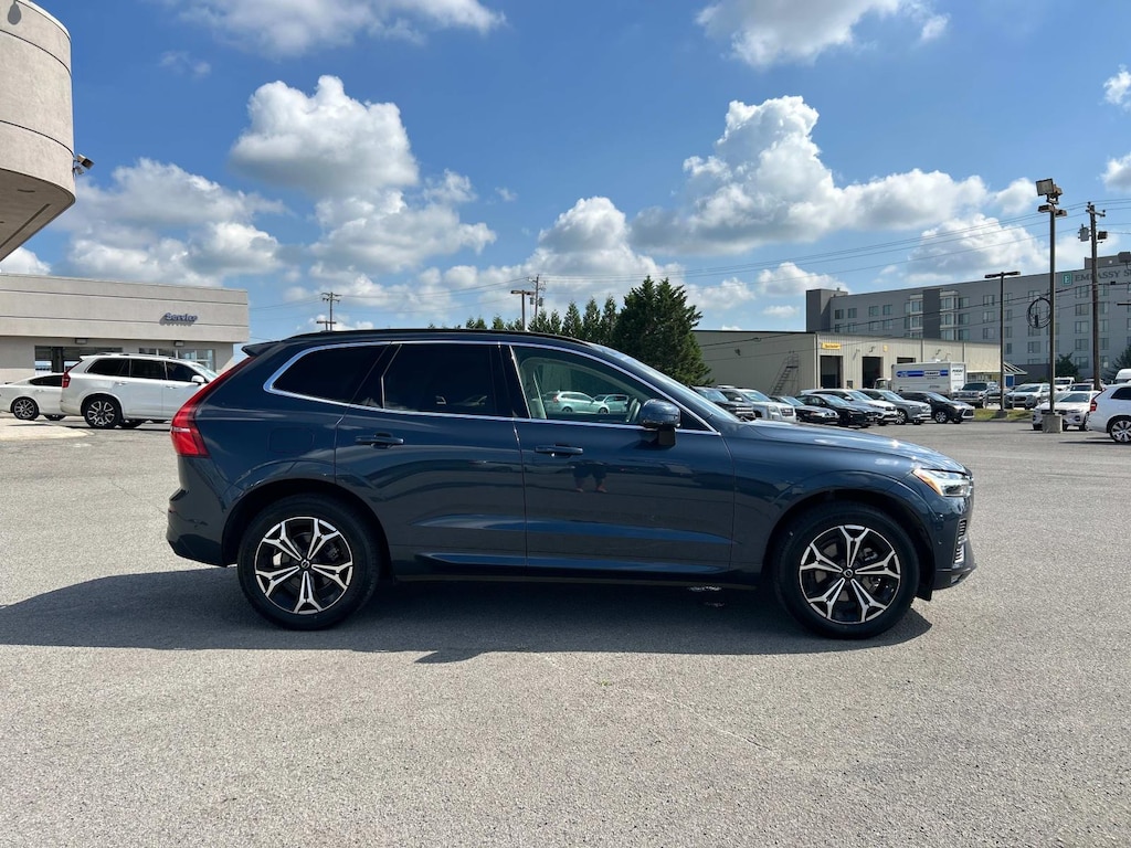 Certified 2022 Volvo XC60 B5 AWD Momentum Sport Utility