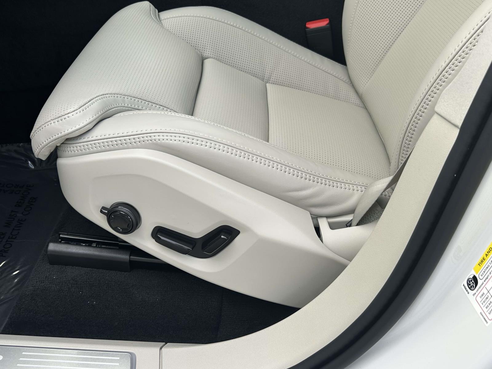 2026 Volvo XC90 Ultra - Photo 20