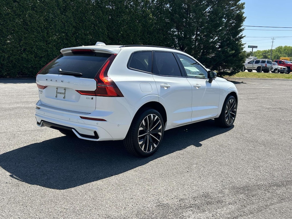 New 2026 Volvo XC60 B5 Ultra SUV
