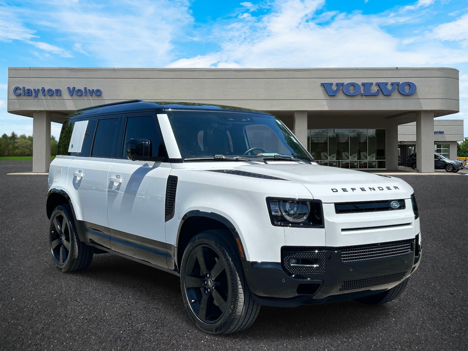 2024 Land Rover Defender 110 X-Dynamic SE P400's photo