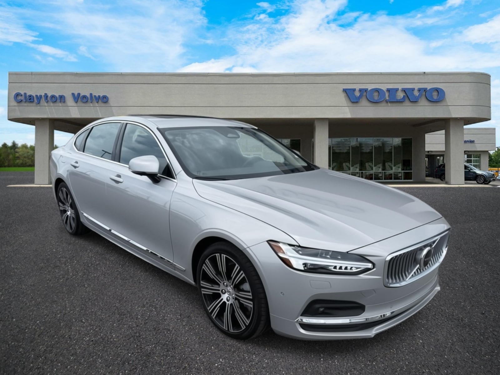 2025 Volvo S90 Sedan 