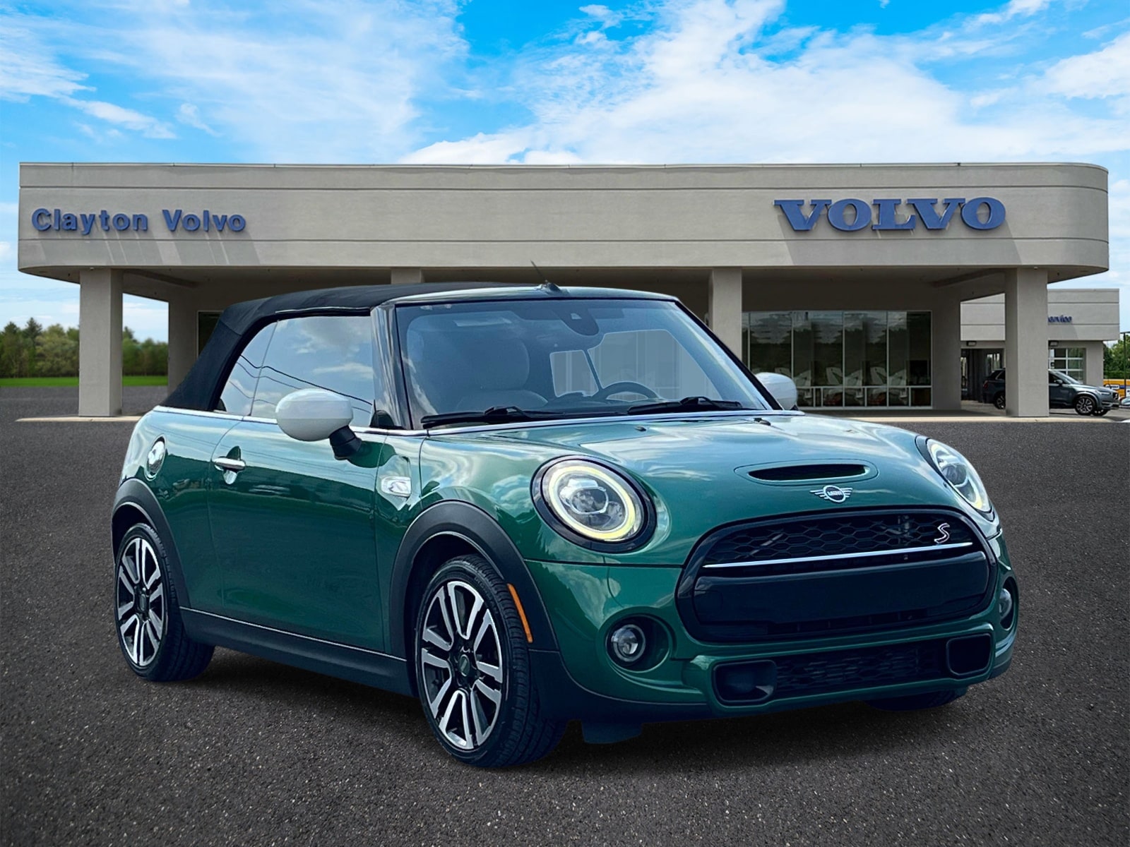 2021 MINI Convertible Cooper S's photo