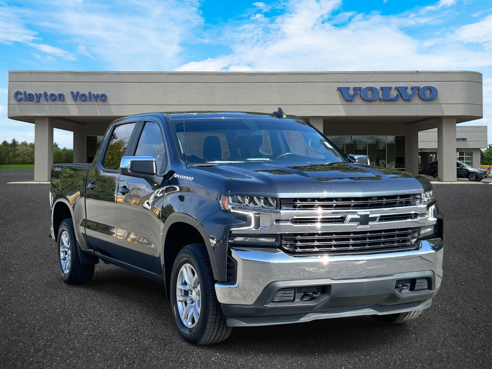 2021 Chevrolet Silverado LT's photo