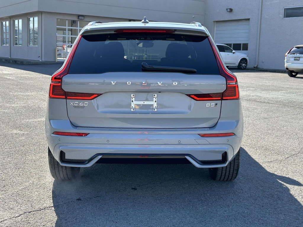 New 2026 Volvo XC60 B5 Plus SUV