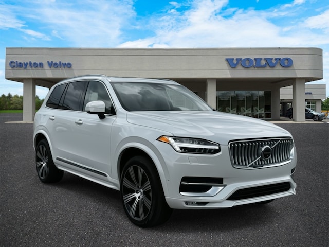 2025 Volvo XC90 Plus SUV