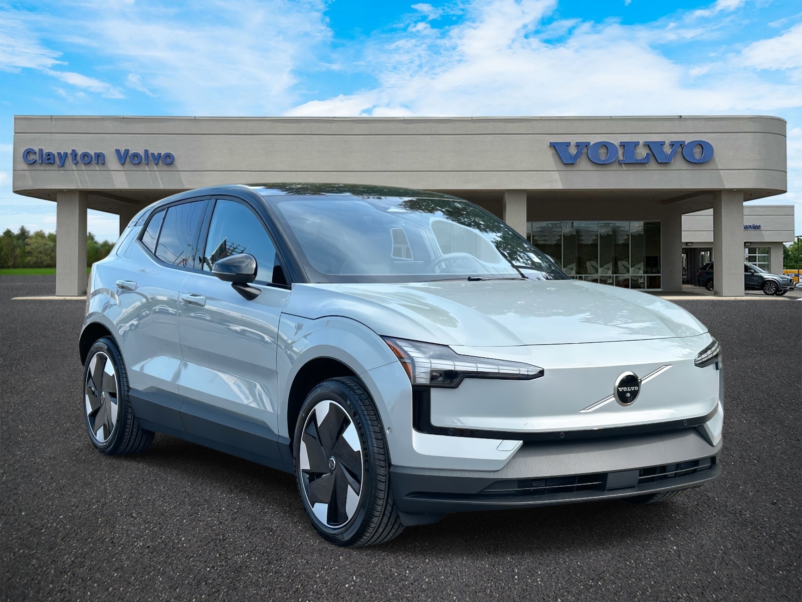 2026 Volvo EX30 Twin Motor Performance Ultra's photo