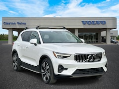 2023 Volvo XC40