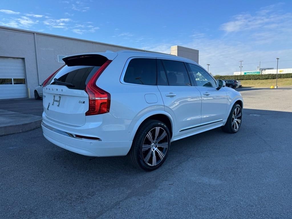 2025 Volvo XC90 Plus AWD photo 2