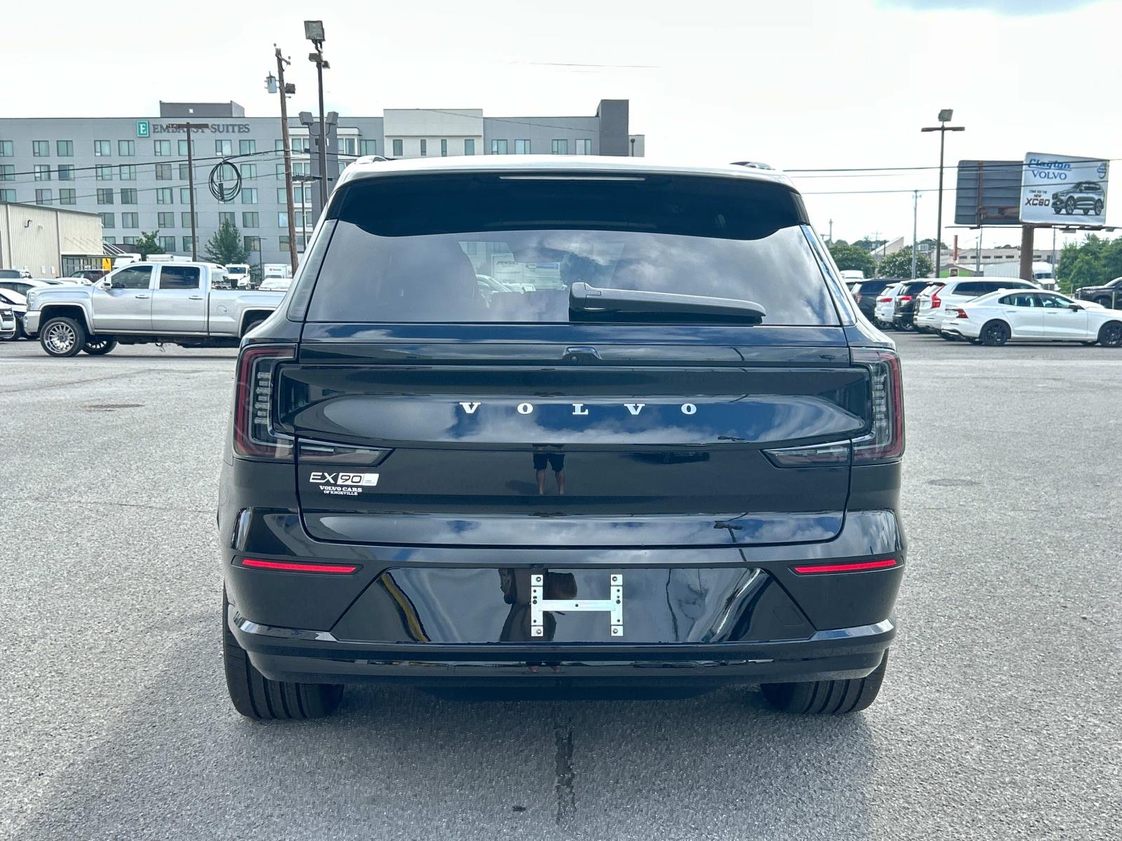 2025 Volvo EX90 Ultra Twin Motor Performance photo 4