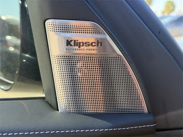 Thumbnail: 2026 INFINITI QX80 - 10