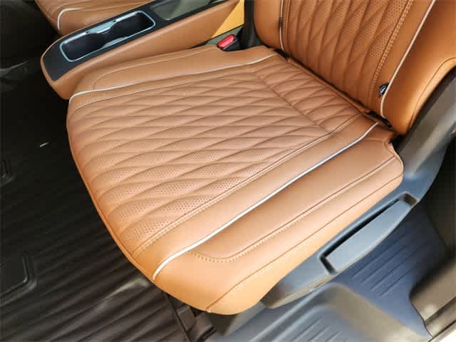 Thumbnail: 2026 INFINITI QX60 - 13