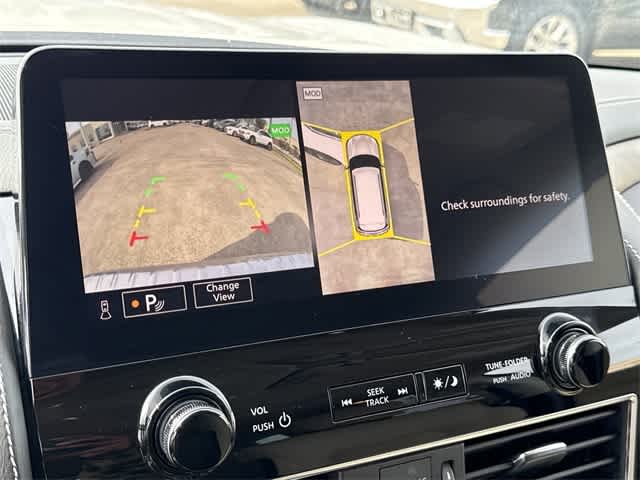 Thumbnail: 2023 INFINITI QX80 - 24