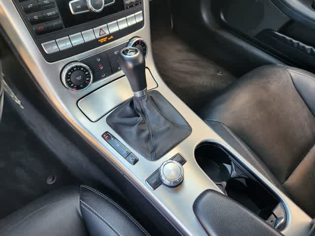 Thumbnail: 2012 Mercedes-Benz SLK - 16