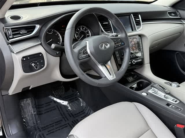 Thumbnail: 2024 INFINITI QX50 - 9