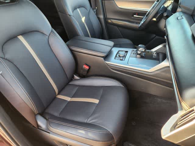 Thumbnail: 2024 Mazda CX-90 - 15