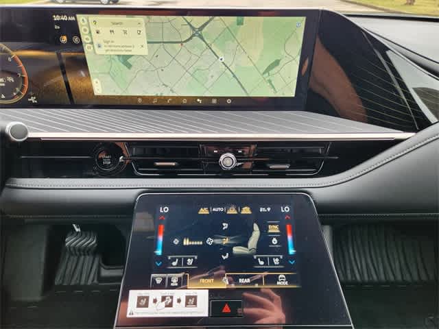 Thumbnail: 2026 INFINITI QX80 - 16