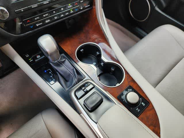 Thumbnail: 2016 Lexus RX - 17