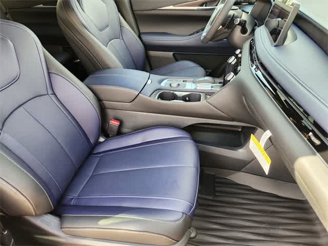 Thumbnail: 2026 INFINITI QX60 - 14