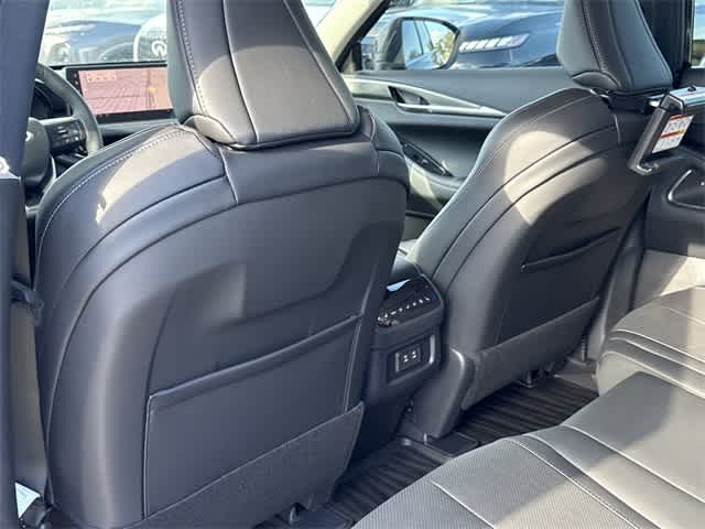 Thumbnail: 2026 INFINITI QX60 - 13