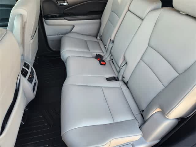 Thumbnail: 2020 Honda Pilot - 13