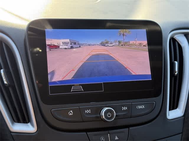 Thumbnail: 2023 Chevrolet Malibu - 23