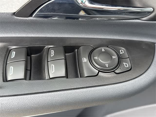Thumbnail: 2020 Chevrolet Bolt EV - 9