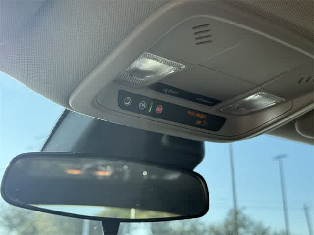 Thumbnail: 2023 Chevrolet Malibu - 24