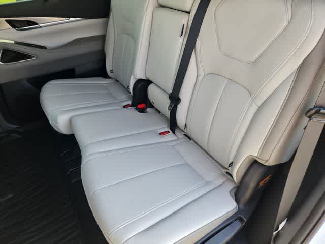 Thumbnail: 2026 INFINITI QX60 - 13