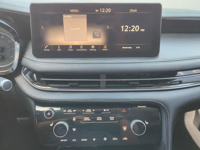 Thumbnail: 2023 INFINITI QX60 - 16