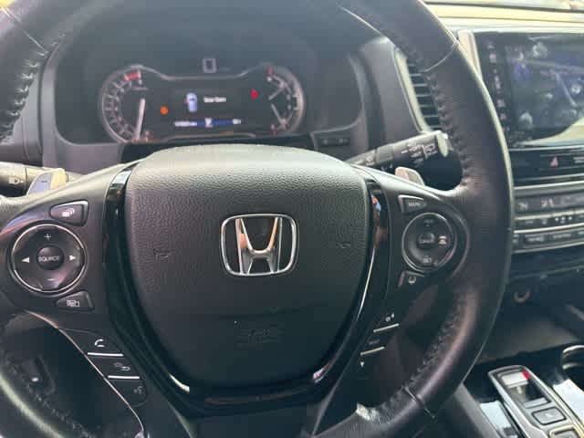 Thumbnail: 2018 Honda Pilot - 16