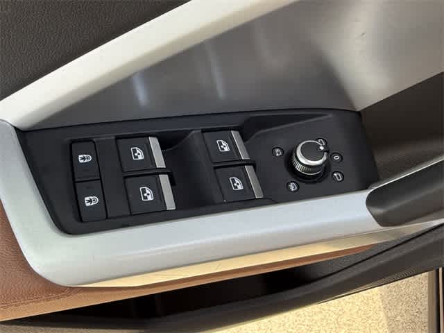 Thumbnail: 2021 Audi Q3 - 9