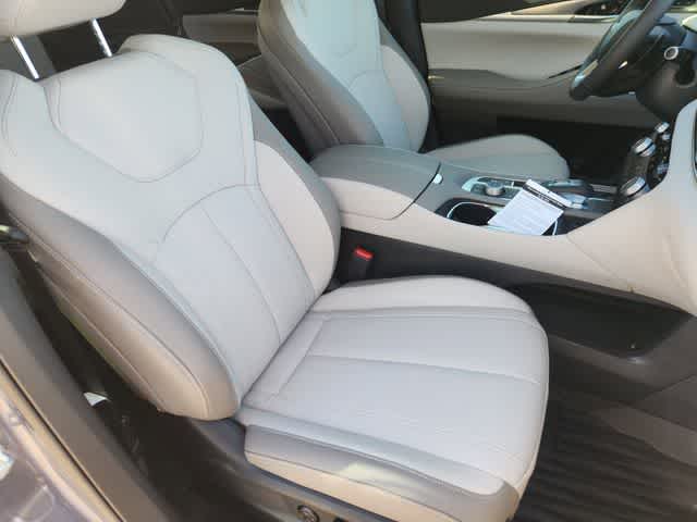 Thumbnail: 2026 INFINITI QX60 - 15