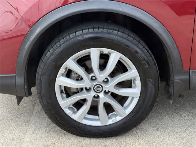 Thumbnail: 2022 Nissan Rogue Sport - 7
