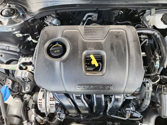 Thumbnail: 2023 Kia Forte - 9