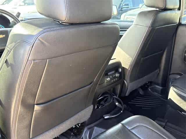 Thumbnail: 2017 Chevrolet Tahoe - 15