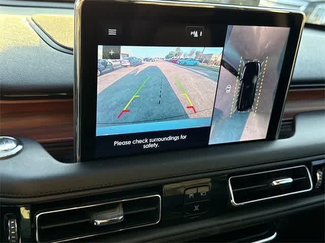 Thumbnail: 2023 Lincoln Aviator - 25